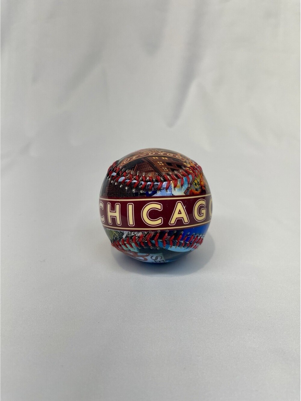 Chicago Illinois Souvenir Baseball with City Landmarks Design, Collectible Gift